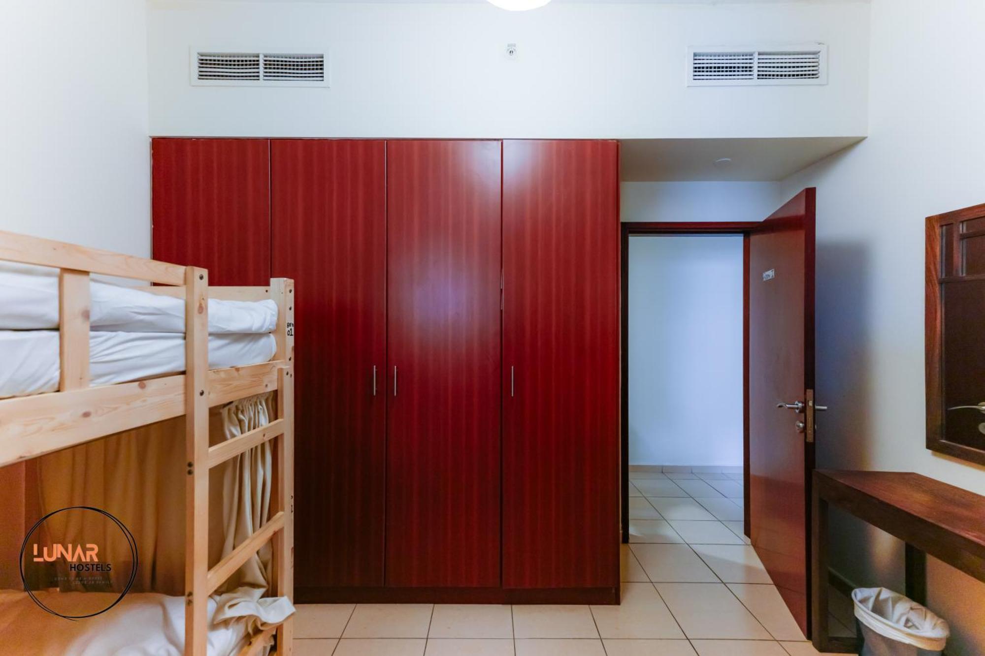 Lunar Cozy Hostel - Jbr Dubai Eksteriør bilde