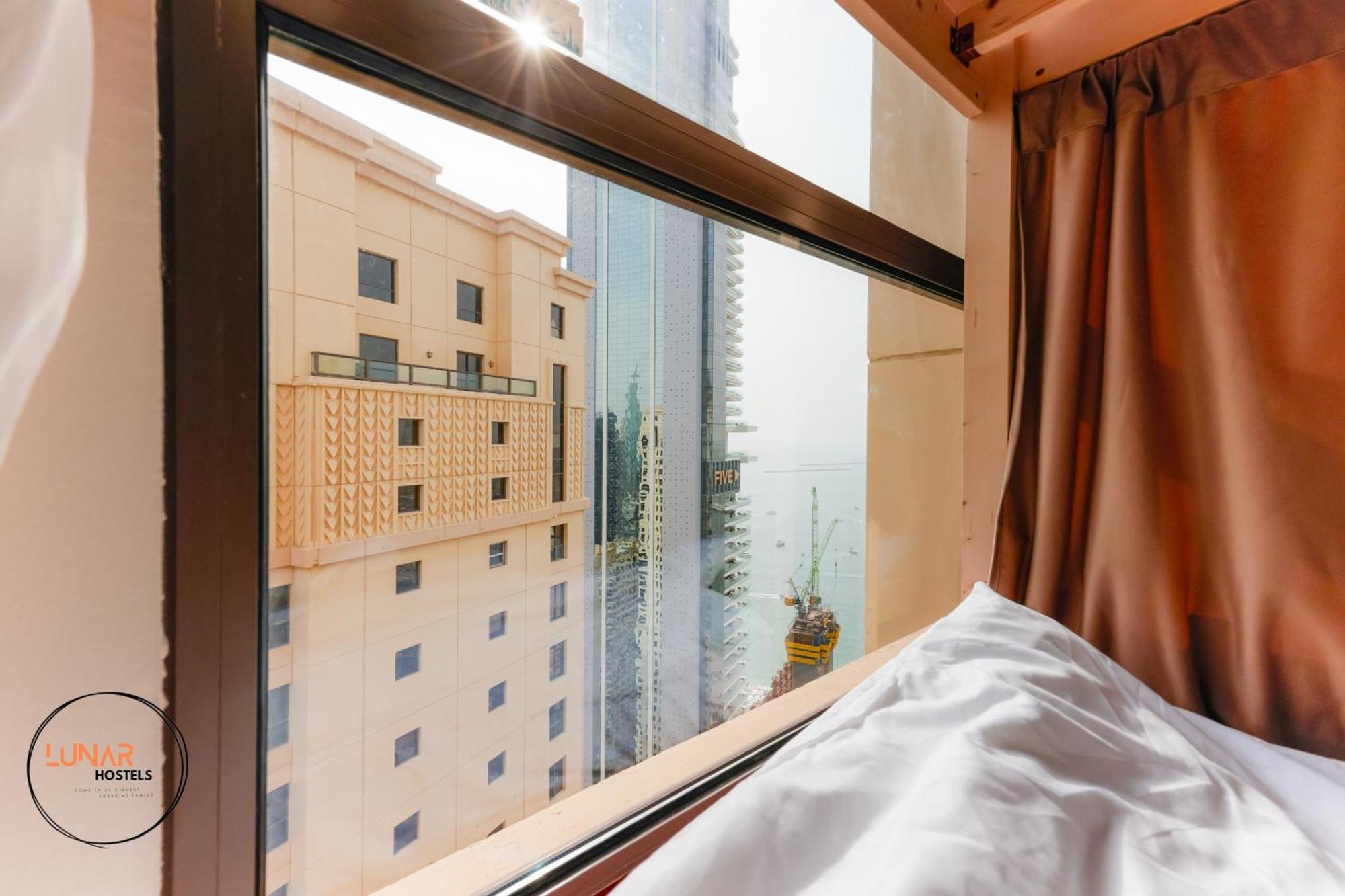 Lunar Cozy Hostel - Jbr Dubai Eksteriør bilde