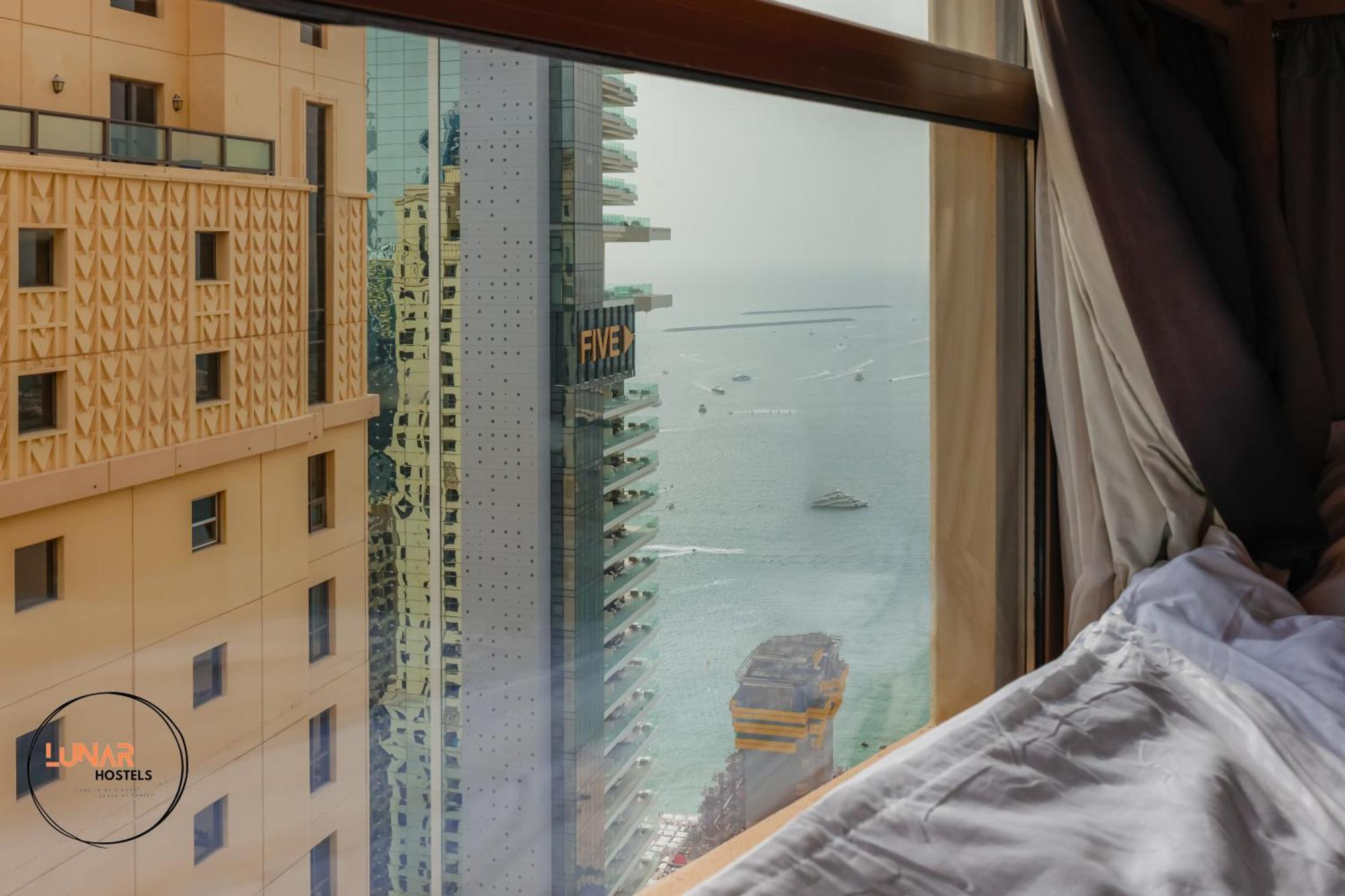 Lunar Cozy Hostel - Jbr Dubai Eksteriør bilde
