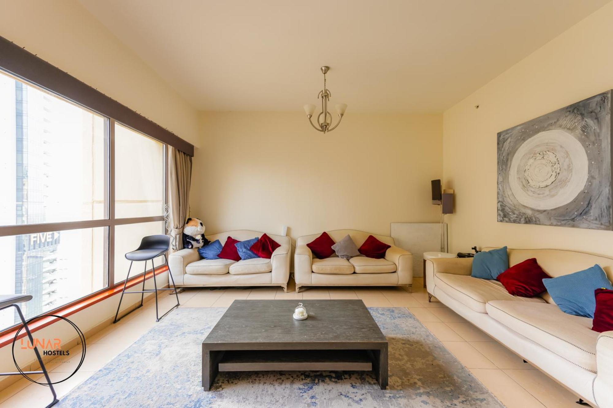 Lunar Cozy Hostel - Jbr Dubai Eksteriør bilde