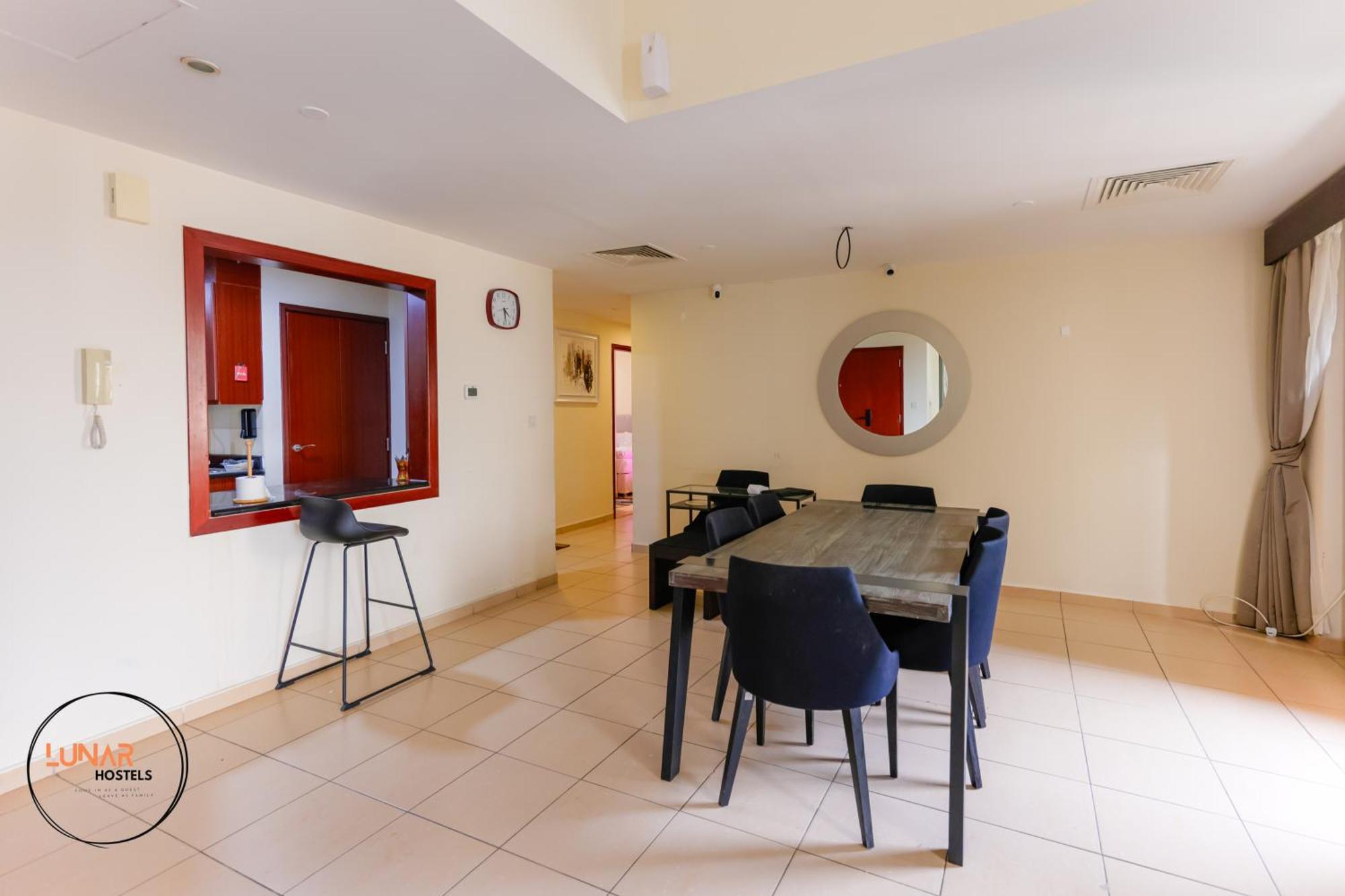 Lunar Cozy Hostel - Jbr Dubai Eksteriør bilde
