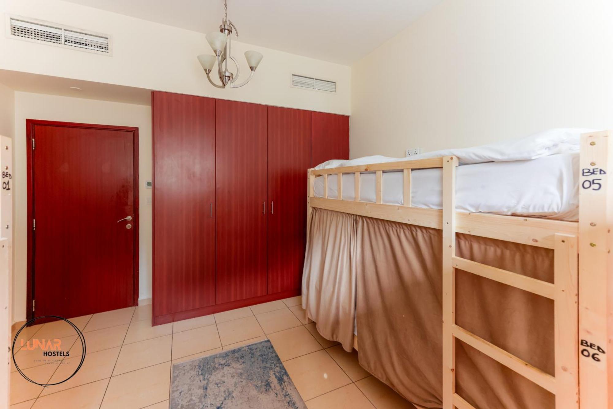 Lunar Cozy Hostel - Jbr Dubai Eksteriør bilde
