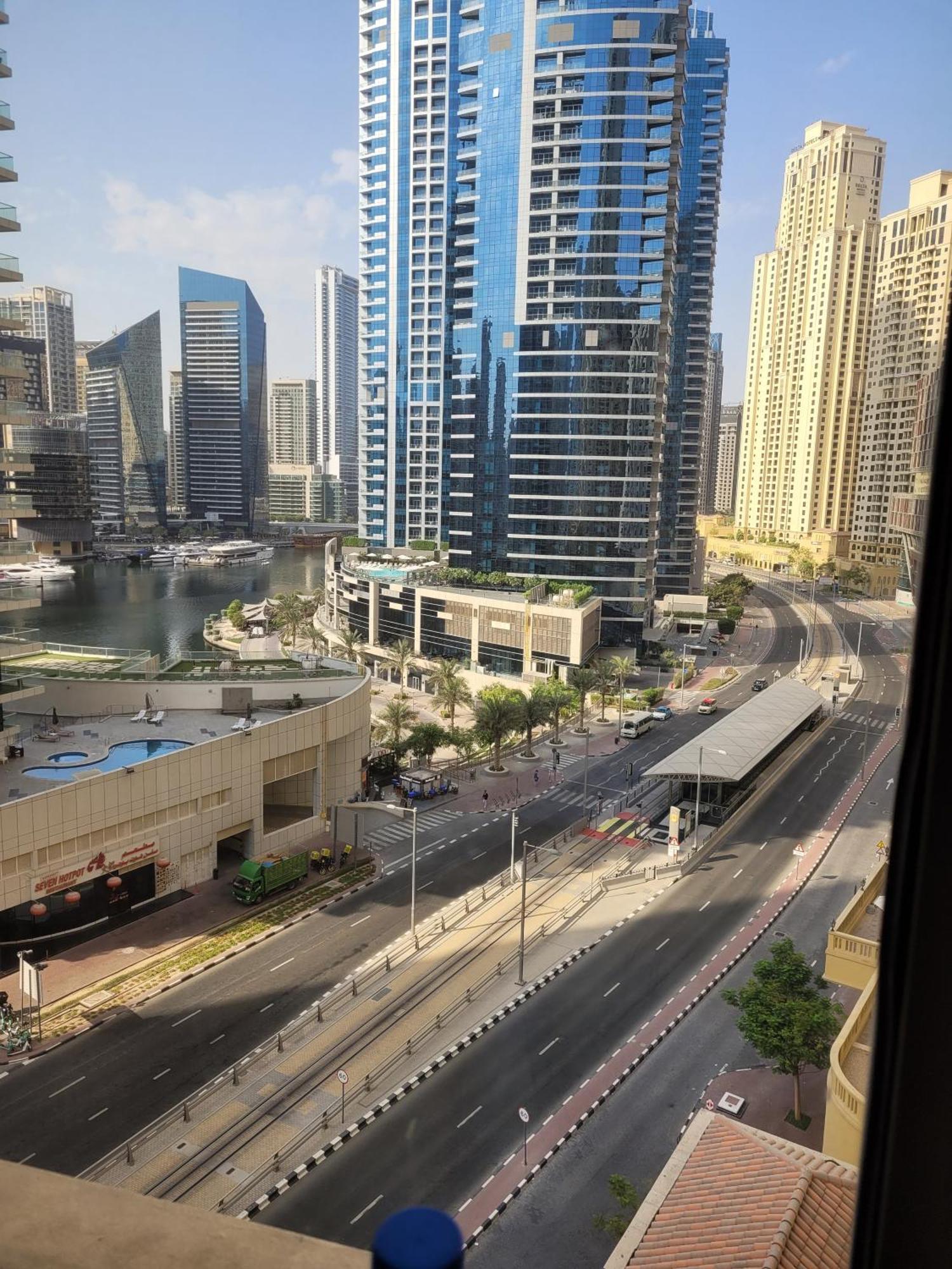 Lunar Cozy Hostel - Jbr Dubai Eksteriør bilde