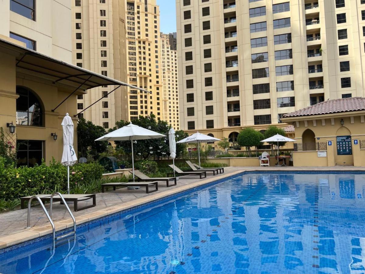 Lunar Cozy Hostel - Jbr Dubai Eksteriør bilde