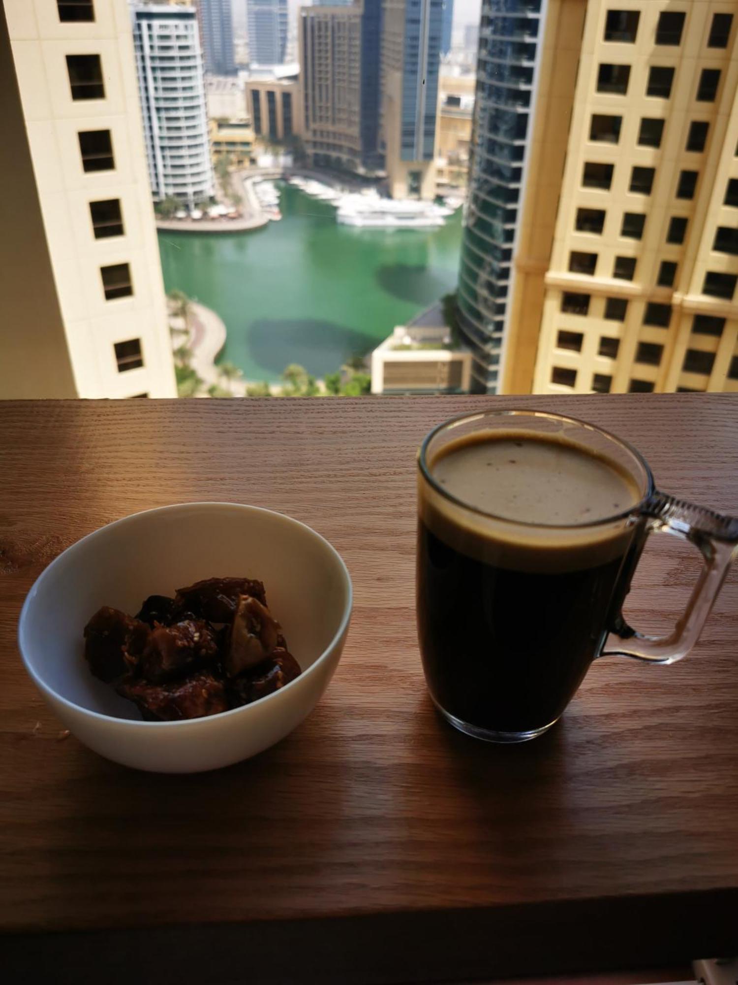 Lunar Cozy Hostel - Jbr Dubai Eksteriør bilde